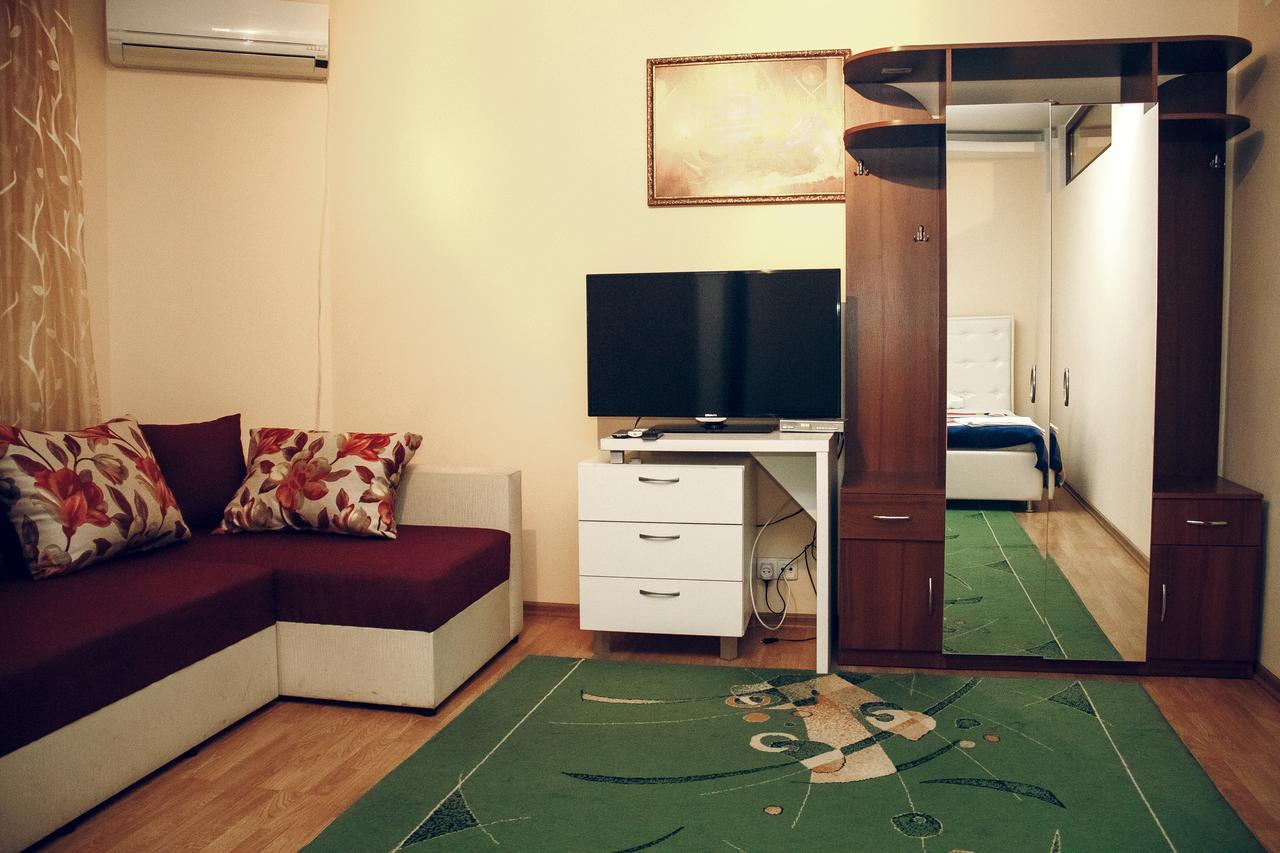 Hotel Gold Lion Kişinev Dış mekan fotoğraf